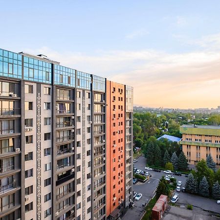 Бизнес И Отдых Almaty Exterior photo